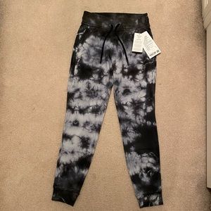 NWT Lululemon Warm Down Joggers Size 4